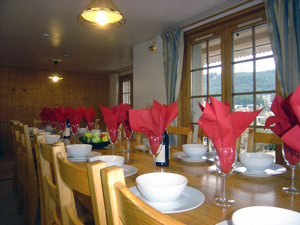 Chalet Chardon dining area