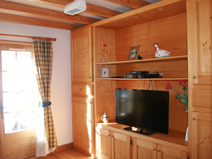 Chalet Chardon TV room